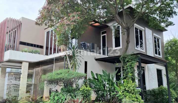 For Sale Hook House Semi Furnished Ready to Occupy in Discovery Eola Bintaro Jaya