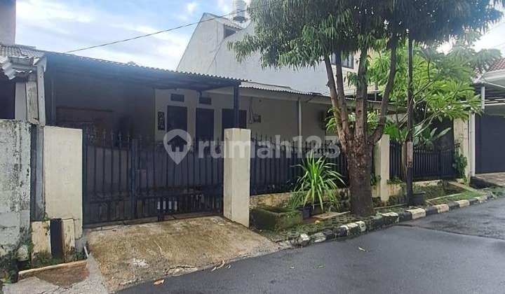 Dijual Rumah Dekat Stan Cocok untuk Kos-Kosan Lokasi Strategis Dekat Stasiun Pondok Ranji di Perumahan Pondok Jaya Bintaro Sektor 3A