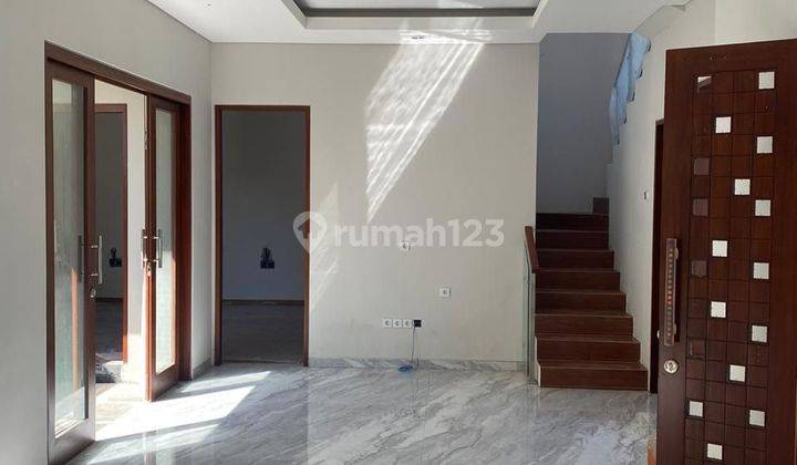 Rumah Semi Villa    Di Sanur Dekat Pantai Dan Rs International 2