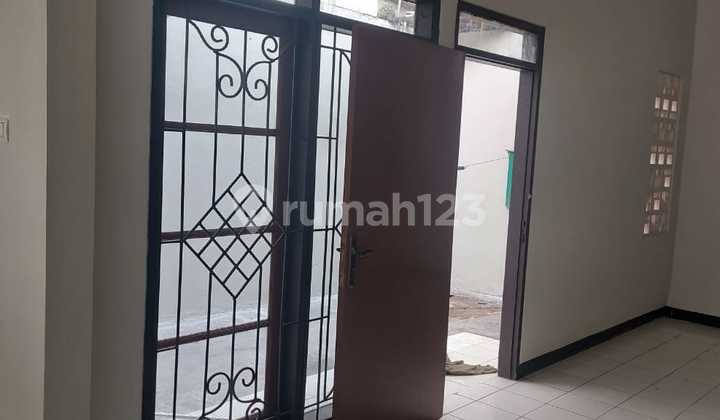 Rumah Baru di  Renov Siap Huni Taman Kopo Indah  2