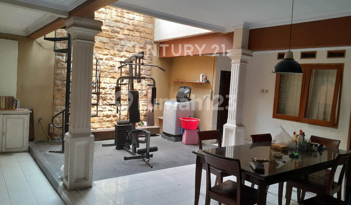 Rumah Siap Huni Area Buahbatu Memiliki Ruang Cukup Luas. 2