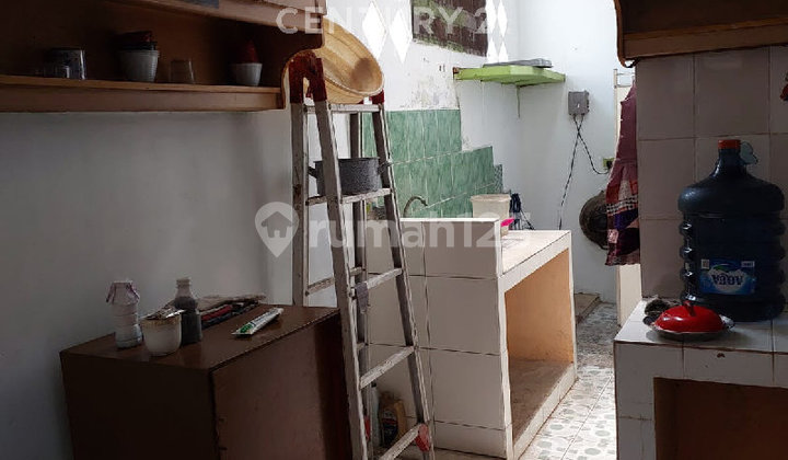 Sell Cheap Taman Cibaduyut Indah Clean and Well-Maintained House 2