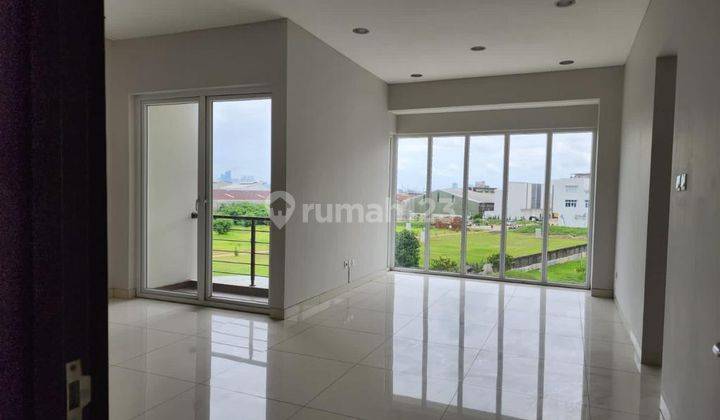 Rumah Grisenda Lucky Park Hoek Luas 250m2 Mewah Murah  1