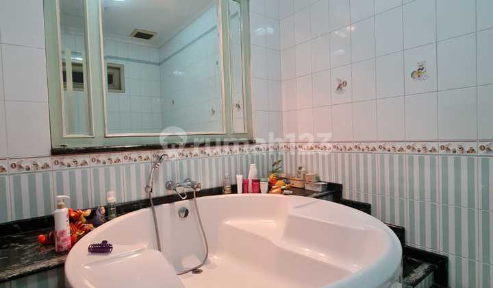 Rumah Taman Resort Mediterania PIK 804m2 Hoek Hadap Selatan