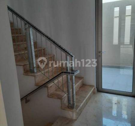 Rumah Golf Island PIK 10x20 Cluster Favorite Unit Langka 2