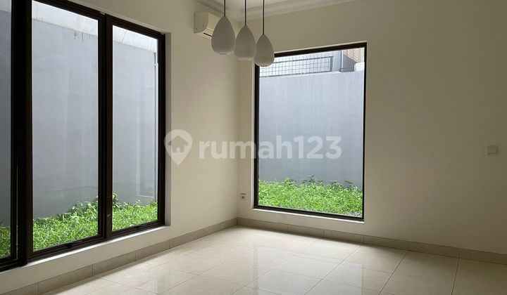 Nice House in BSD The Green Nice House in BSD The Green