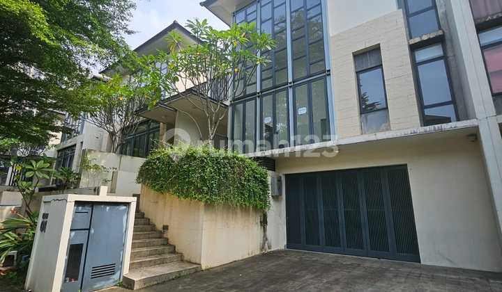 Rumah Mewah Nava Park Full Furnished Lokasi Rumah Mewah Nava Park Full Furnished Lokasi