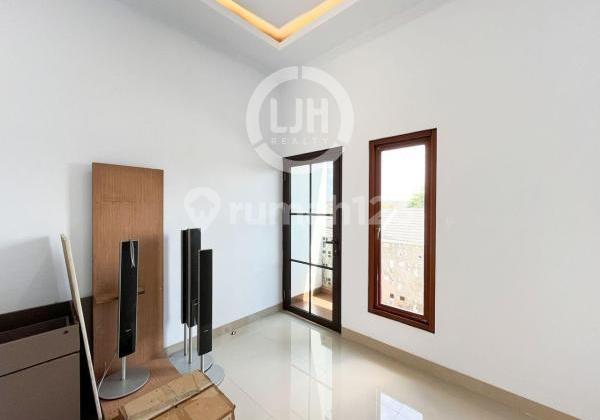 House in Intan Permata Cluster, Cimanggis, Depok