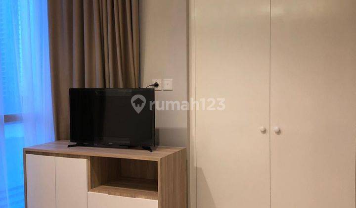Dijual Apartemen 3 Bedroom Full Furnished | The Suites - Taman Anggrek Residence  8