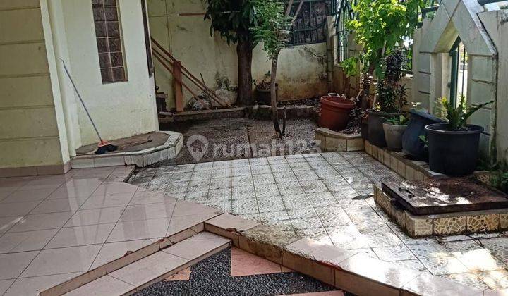 Dijual Rumah 2 Lantai di Duri Kepa 1