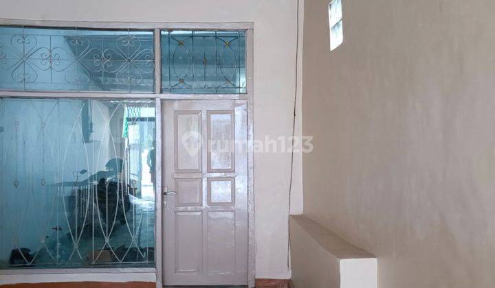 Dijual Rumah Pinggir Jalan di Salemba Paseban 2