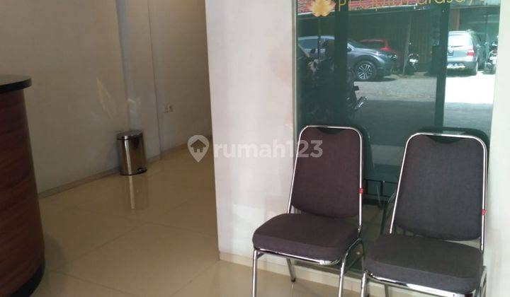 Dijual Ruko Semi Furnished 2,5 Lantai di Meruya 2