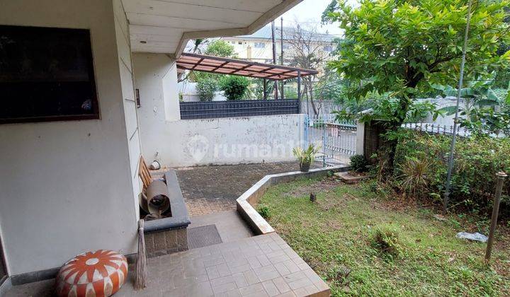 Dijual Rumah Lama 2 Lantai Unfurnished di Villa Kelapa Dua 2