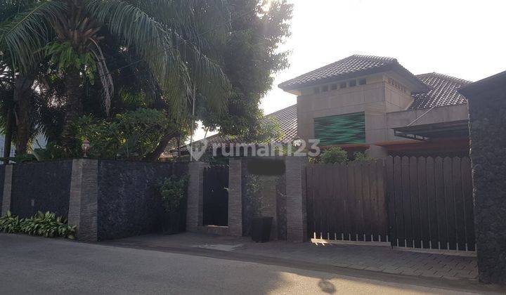 Dijual Rumah Mewah 1,5 Lantai Tipe Resort Bali di Kemang 1