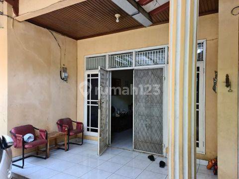 Dijual Rumah 2 Lantai di Meruya Utara 1