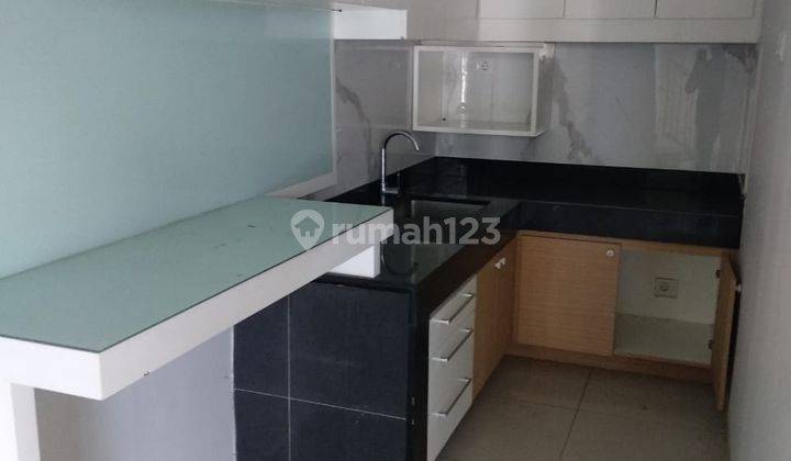 Disewakan Apartemen 2 Bedroom Semi Furnished Bisa Dijadikan Untuk Office di Neo Soho  1