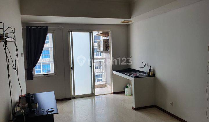 Disewakan Apartemen 2 Bedroom Unfurnished di Royal Mediterania Garden  2