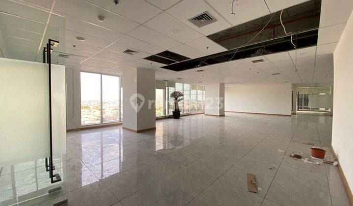 Rare Unit Gold Coast Office Luas 236m2 Sudah Renovasi, PIK Jakarta Utara 1