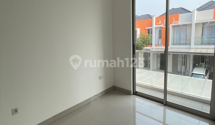  Rumah 6x10 2 Lantai Semi Furnished di Pantai Indah Kapuk 2
