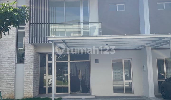 2-Story House in Pantai Indah Kapuk, North Jakarta
