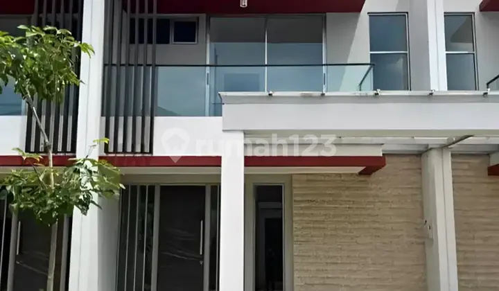 Disewakan Rumah Bagus di Pik2 Ukuran@6X15m2