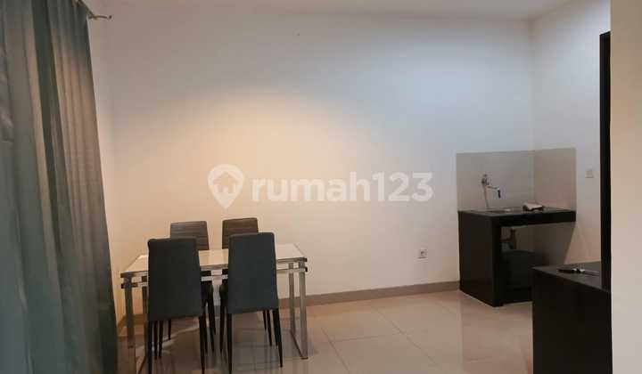 Disewakan - Rumah Furnished 2 Lantai Pik2 Ukuran 6X10m2 2