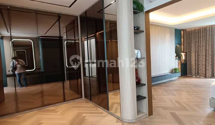 Dijual - Rumah Cluster Signature 4 Lantai Ukuran 10X35 2