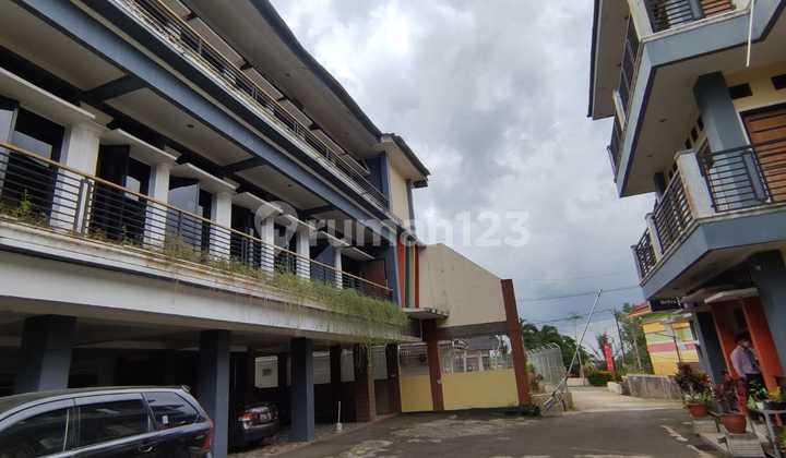 Ruang Usaha Lelang Bri, Megamendung, Bogor 7