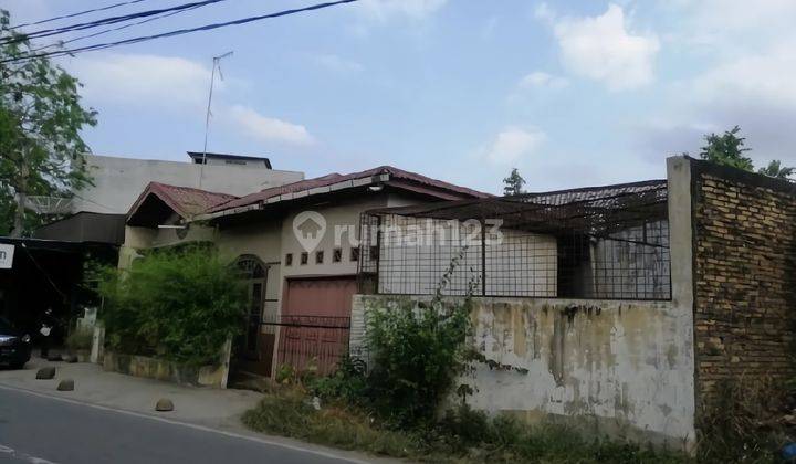 Rumah Lelang Bri, Medan Johor, Medan 1