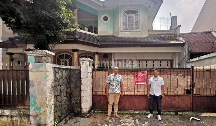 Rumah Besar Dan Kosong di Ceger Cipayung Jakarta Timur 2