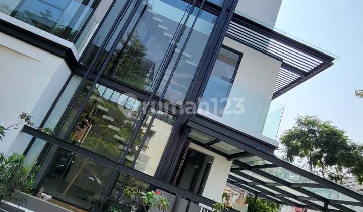 Rumah Minimalis Modern Hoek Selatan Timur Fully Furnish Siap Huni