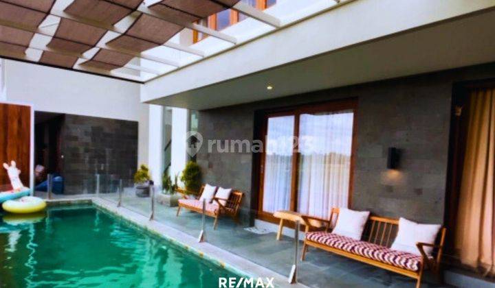 For Sale 8 Bedrooms Villa In Seminyak 1