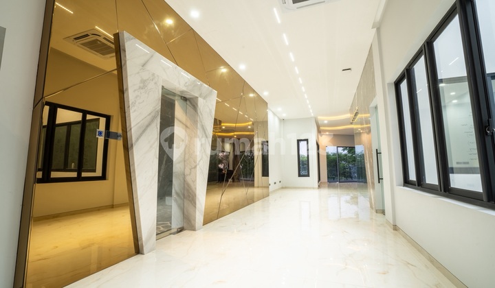 Exclusive Beachfront Office Building