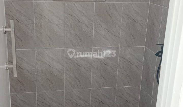 Dikontrakan rmh murah baru di cinangka dekat tol pondok cabe  9