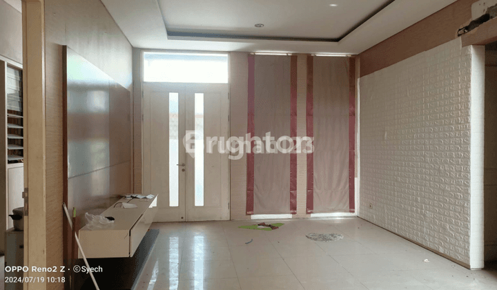 * PERUMAHAN ELIT ROYAL RESIDENCE ADDINGTON SURABAYA* 2