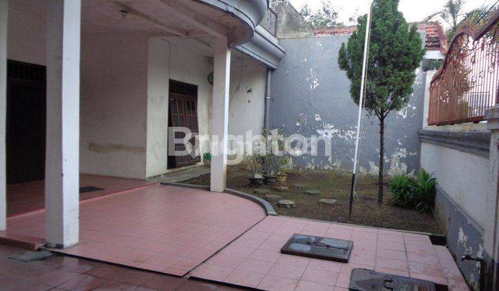 RUMAH INDUK DAN RUMAH KOS DI KETINTANG MADYA LOKASI STRATEGIS 2