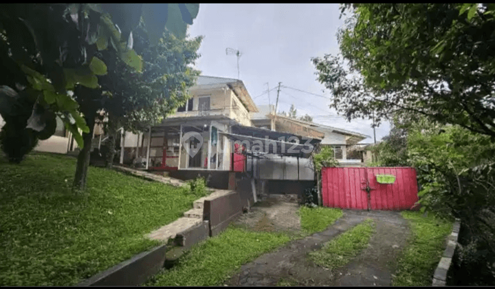 Dijual Rumah Villa Luas Dan Besar di Dago Bandung Utara 2