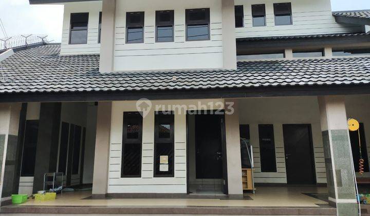 Dijual Rumah Modern Besar Halaman Luas di Kota Cimahi 2