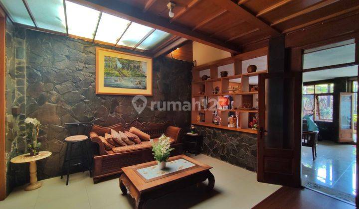 Dijual Rumah Villa Furnished di Cigadung Selatan Bandung Kota 2