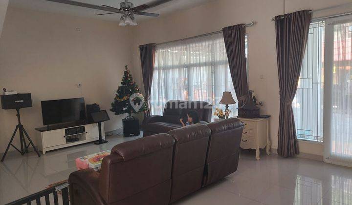 Dijual Rumah Komplek Full Furnished Luas di Ciwaruga Bandung 2