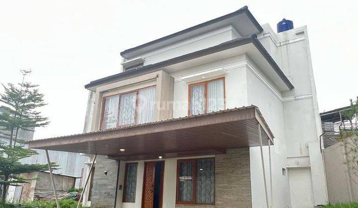 Dijual Rumah 2 Lantai Semi Furnished Keren di Tarogong Garut 1