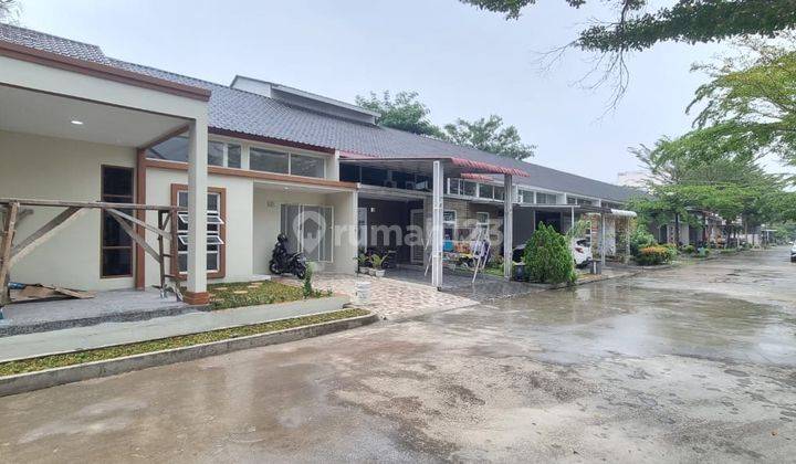 JUAL RUMAH VILLA MEDAN CANTIK 1 LANTAI POSISI HOOK MURAH DI KOMPLEK HALTON PLACE MEDAN ( AC ) 1