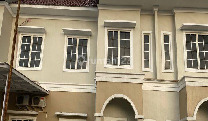 JUAL RUMAH VILLA MURAH MEDAN VILLA 2 LANTAI HANYA 600-JUTAAN SIAP HUNI LOKASI DI DAERAH MEDAN SUNGGAL KOMPLEK THE THAMES 1