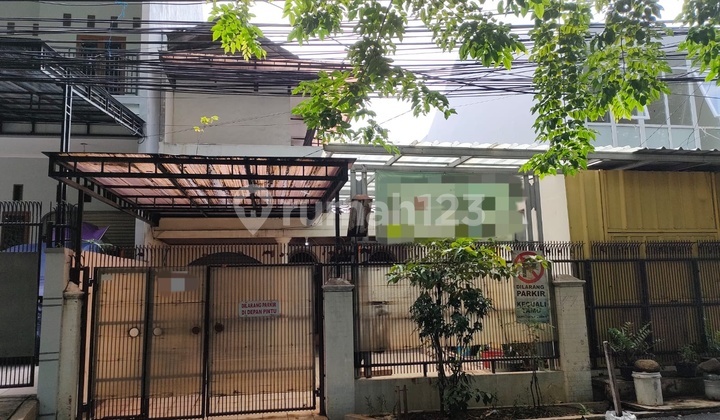 Dijual Rumah Standard 1,5 Lantai Kelapa Gading Luas 200M²