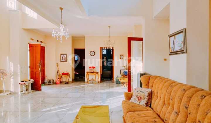Dijual Rumah 2 Lantai di Cinere Depok Luas 400M