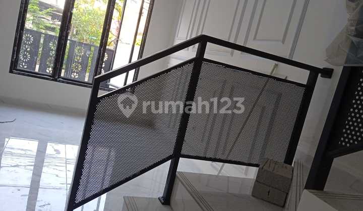 Dijual Rumah 2 Lantai Gading Ayu Hibrida (td) 2