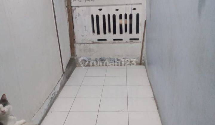 Bu  Rumah Kost 2 Lantai Tengah Kota Shm Butuh Renovasi Hadap Timur, Semarang Tengah 2