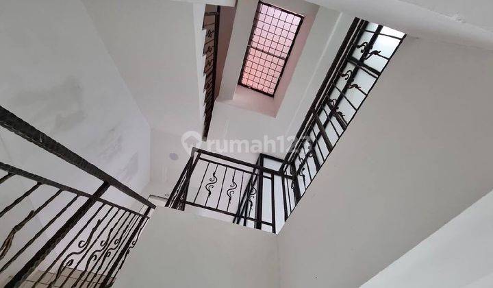 Ruko di Central Park, Jakarta Barat 591 M SHM Garden Shopping Arcade 6