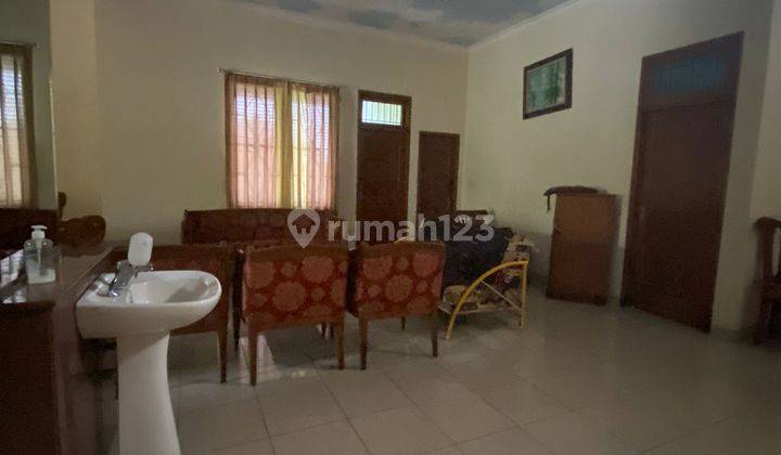 Villa Super Luas Bagus Furnished SHM di Villa Cisarua, Bandung 1
