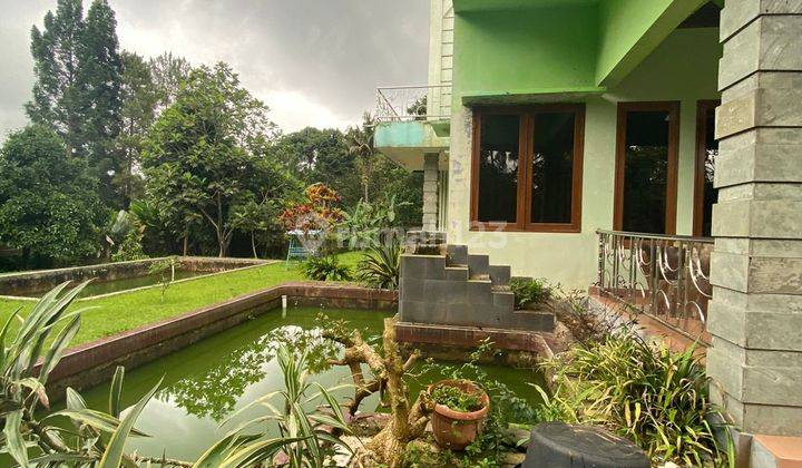 Villa Super Luas Bagus Furnished SHM di Villa Cisarua, Bandung 13
